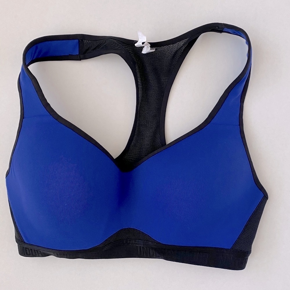 Under Armour Sports Bra Racer Back Heat Gear 32D